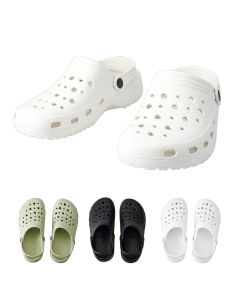 Slippers of different colors